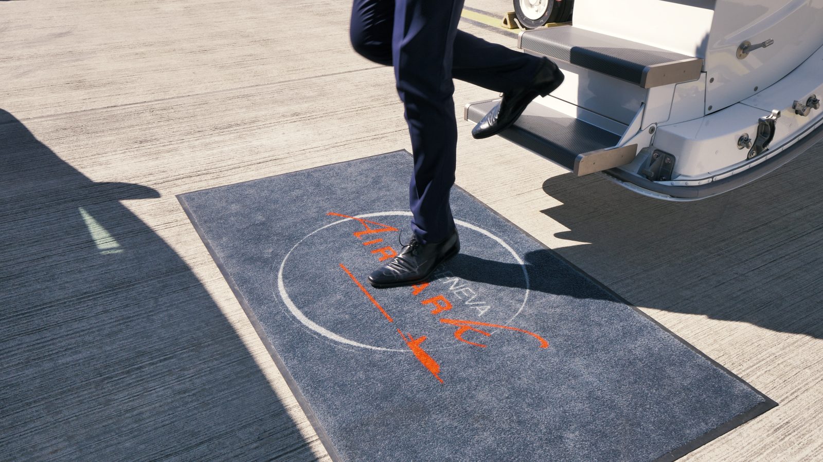 Passenger arriving at Geneva Airpark